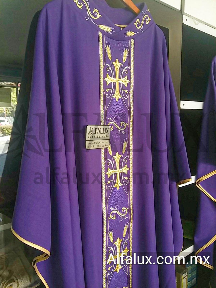 11 CATEDRAL CUERDA Morado Central CUELLO BORDADO 392